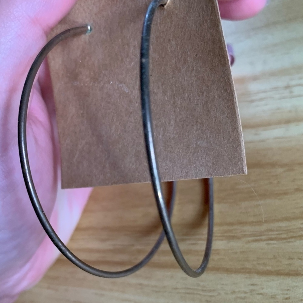 Simple Thin Metal Hoop Earrings - Bronze Tone